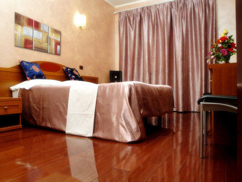 Hotel Bengasi Moncalieri Ngoại thất bức ảnh
